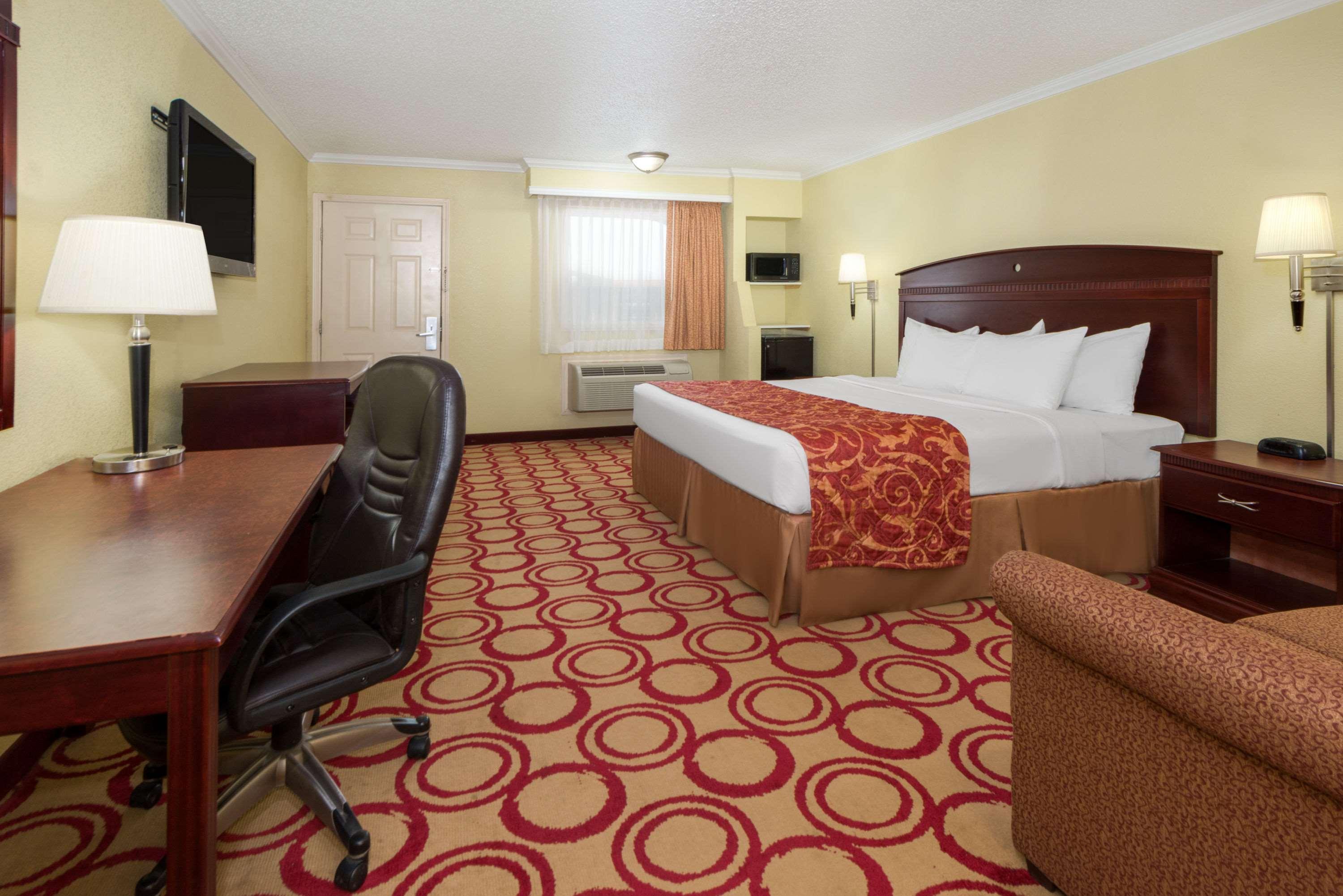 Days Inn By Wyndham Plainview Luaran gambar